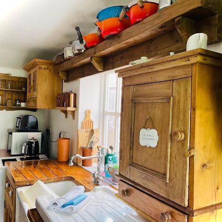 The Beehive, Ground Floor Apartment In Norfolk, No Shared Amenities Downham Market Exteriör bild